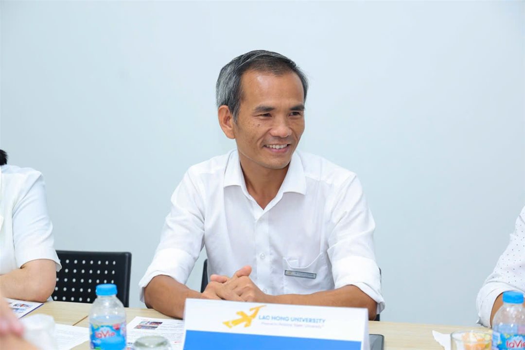 Đại diện Khoa Kỹ thuật Công trình - TS Nguyễn Đình Dư