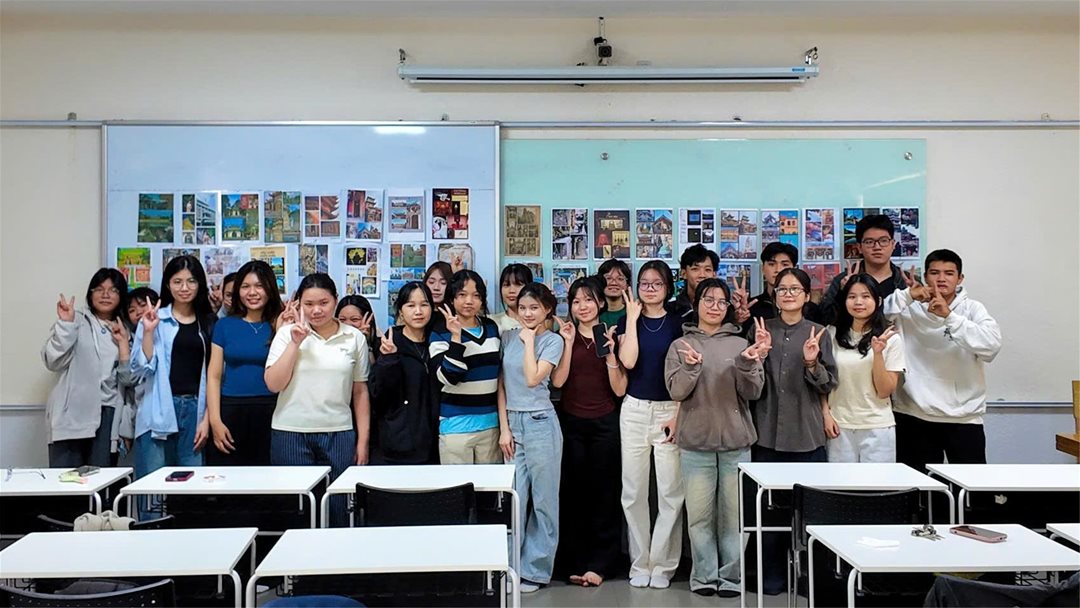 Lớp học náo nhiệt với các hoạt động dành cho các bạn PR